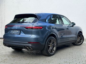 Porsche Cayenne - 6