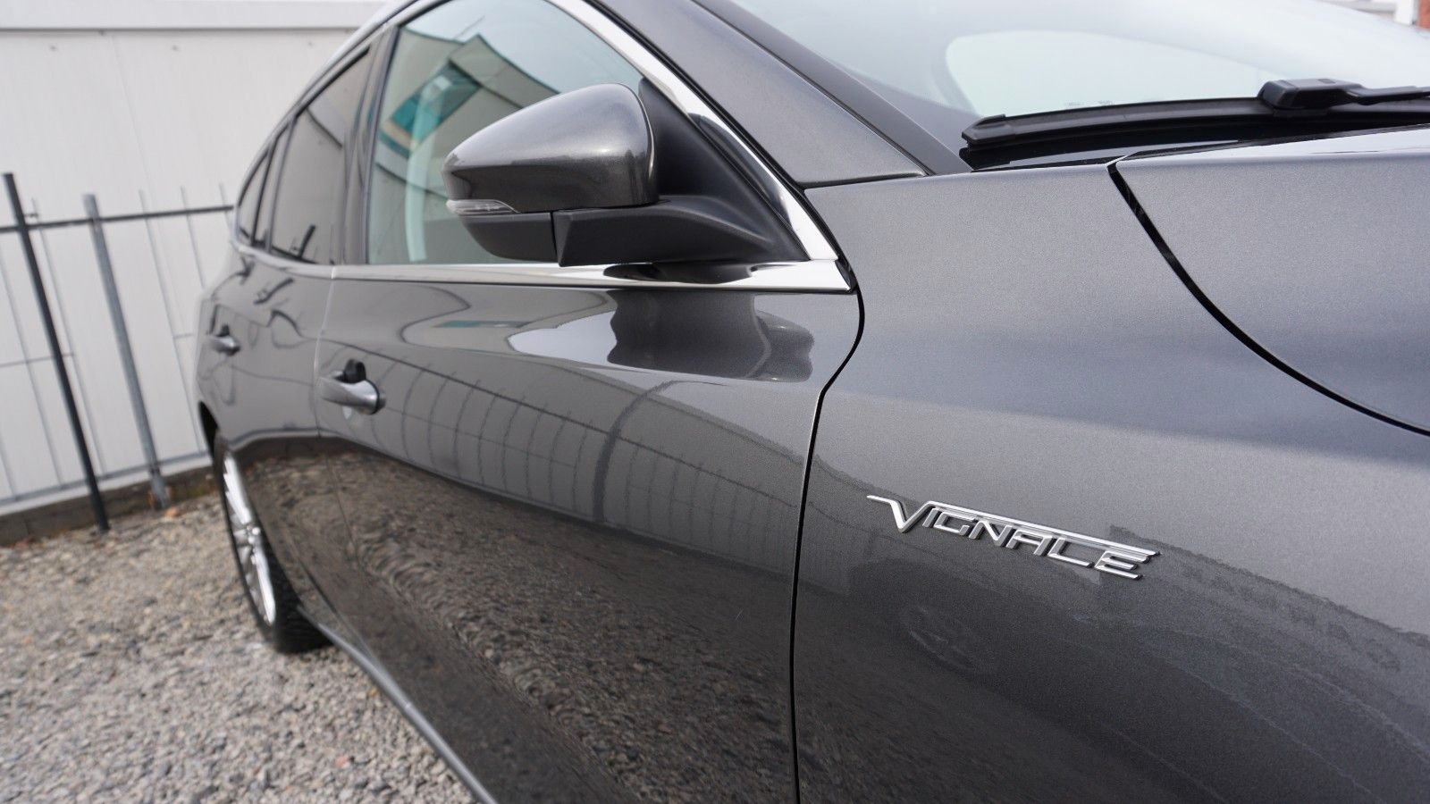 Fahrzeugabbildung Ford Focus Turnier Vignale, Kamera, Pano, Leder, LED