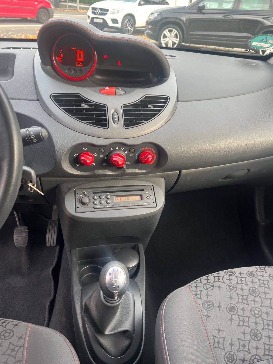 Fahrzeugabbildung Renault Twingo Rip Curl * 1.HAND *