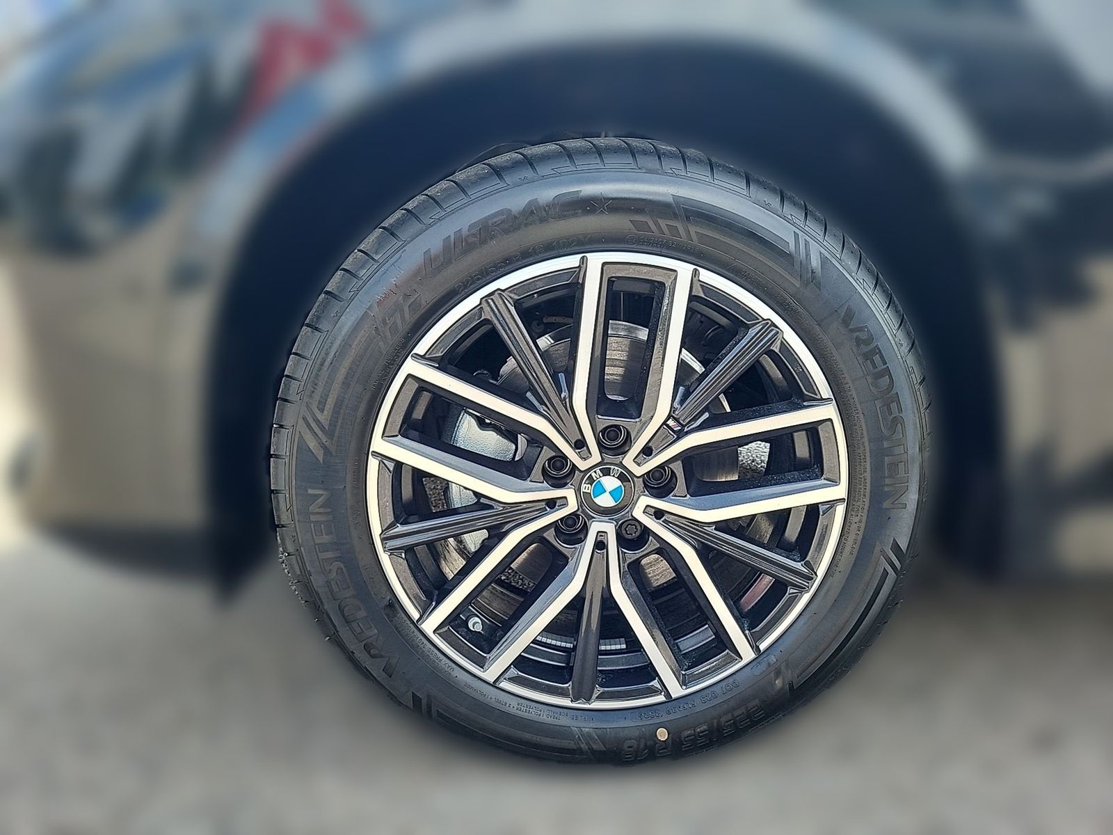 BMW iX1 - Bild 3