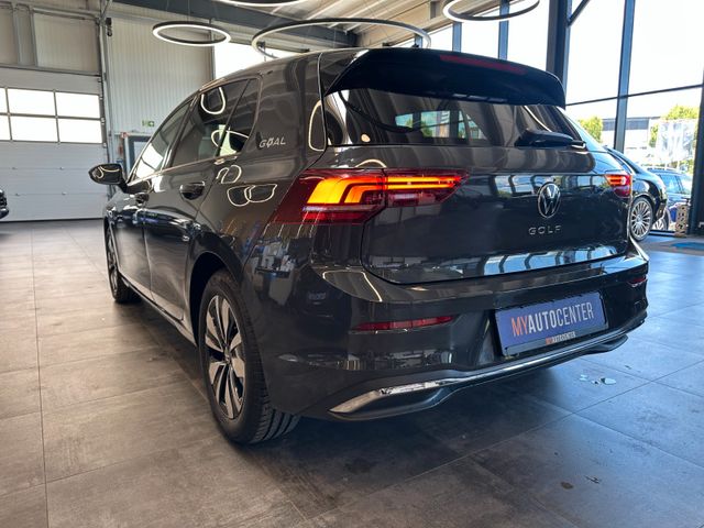 MYAUTOCENTER – Gebraucht- und Jahreswagen mit Werkstattservice in Pfaffenhofen Volkswagen Golf VIII *Keyless*Totwinkel*ACC*PDC*LED*VOLL