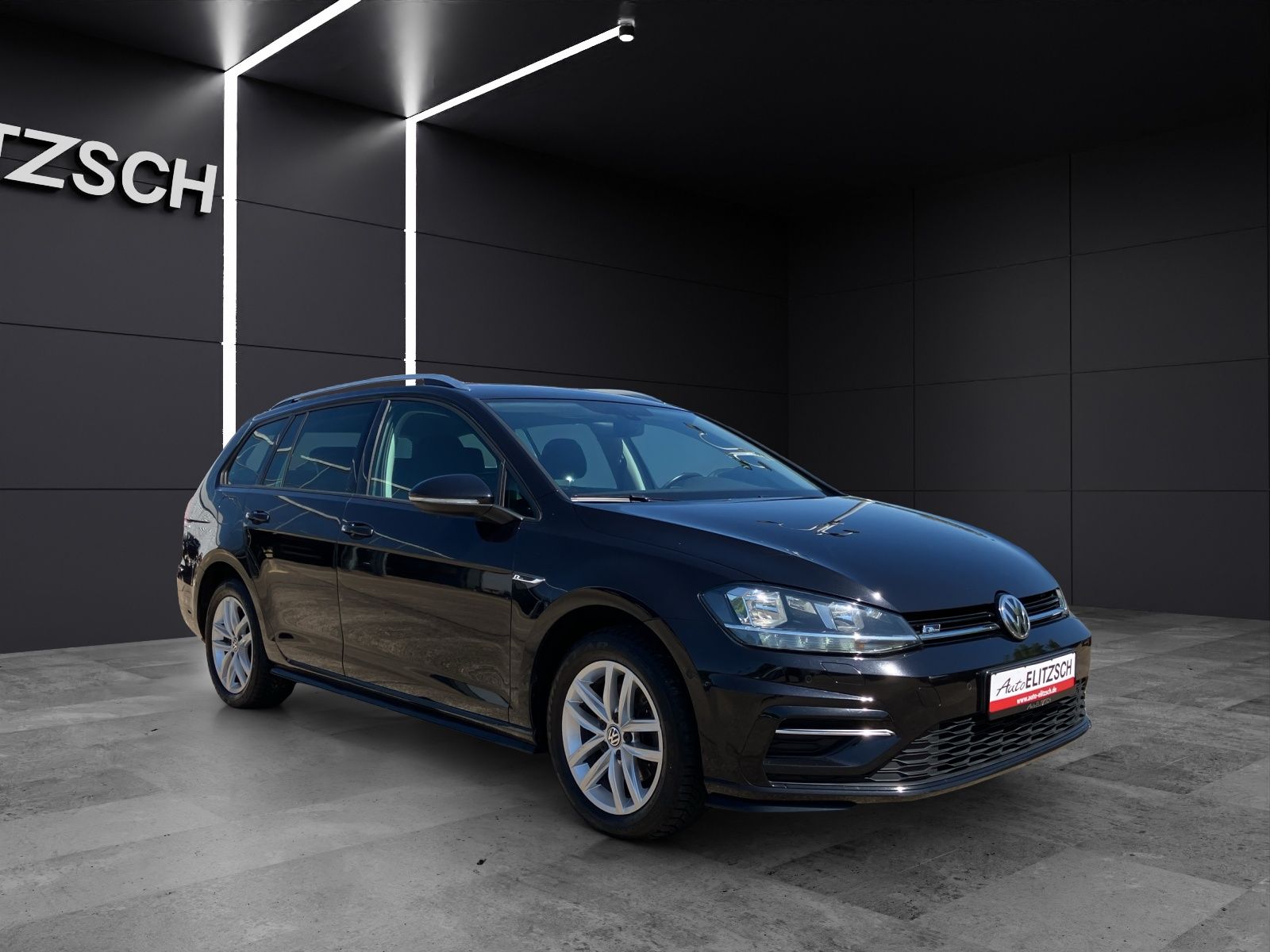 Fahrzeugabbildung Volkswagen Golf VII Variant Comfortline R-Line TDI DSG ACC