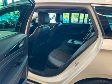 MYAUTOCENTER – Gebraucht- und Jahreswagen mit Werkstattservice in Pfaffenhofen Opel Insignia *KEYLESS*TEM*AHK*LKHZ*NAV*KLIMAAUTOM*