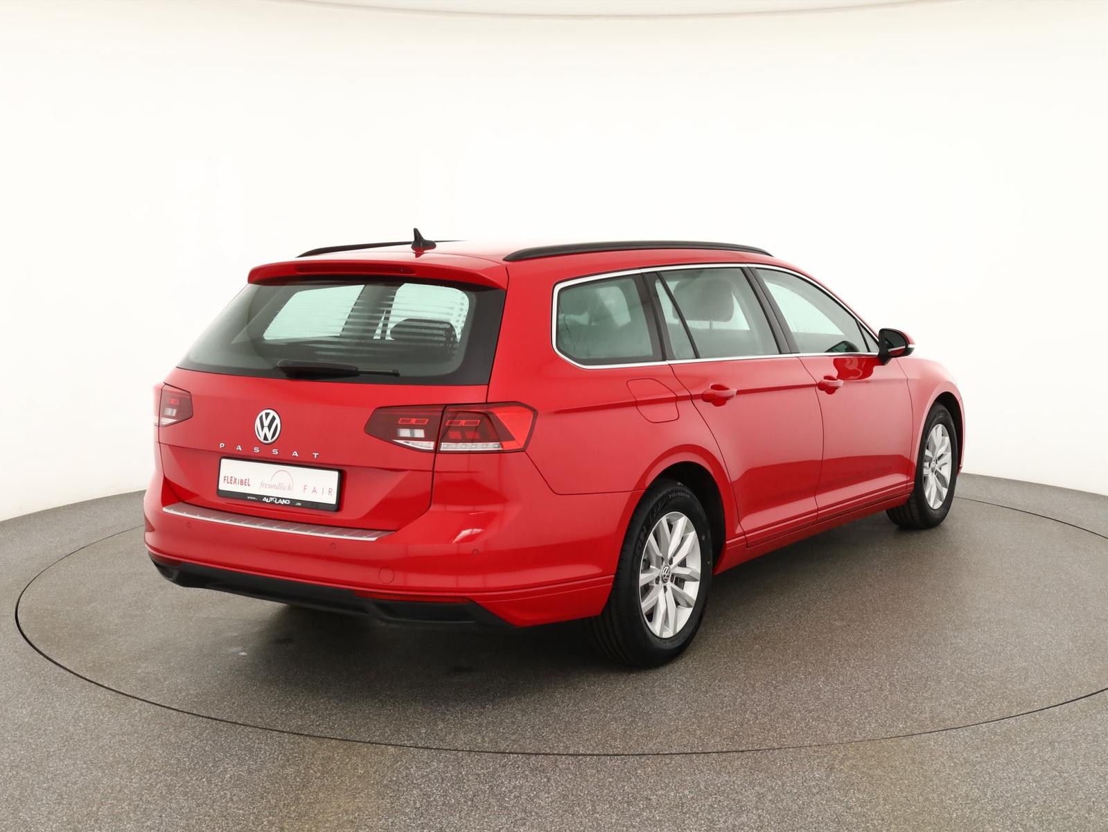 Volkswagen Passat 1.6 TDI DSG Business LED Navi ACC, миниатюра 5