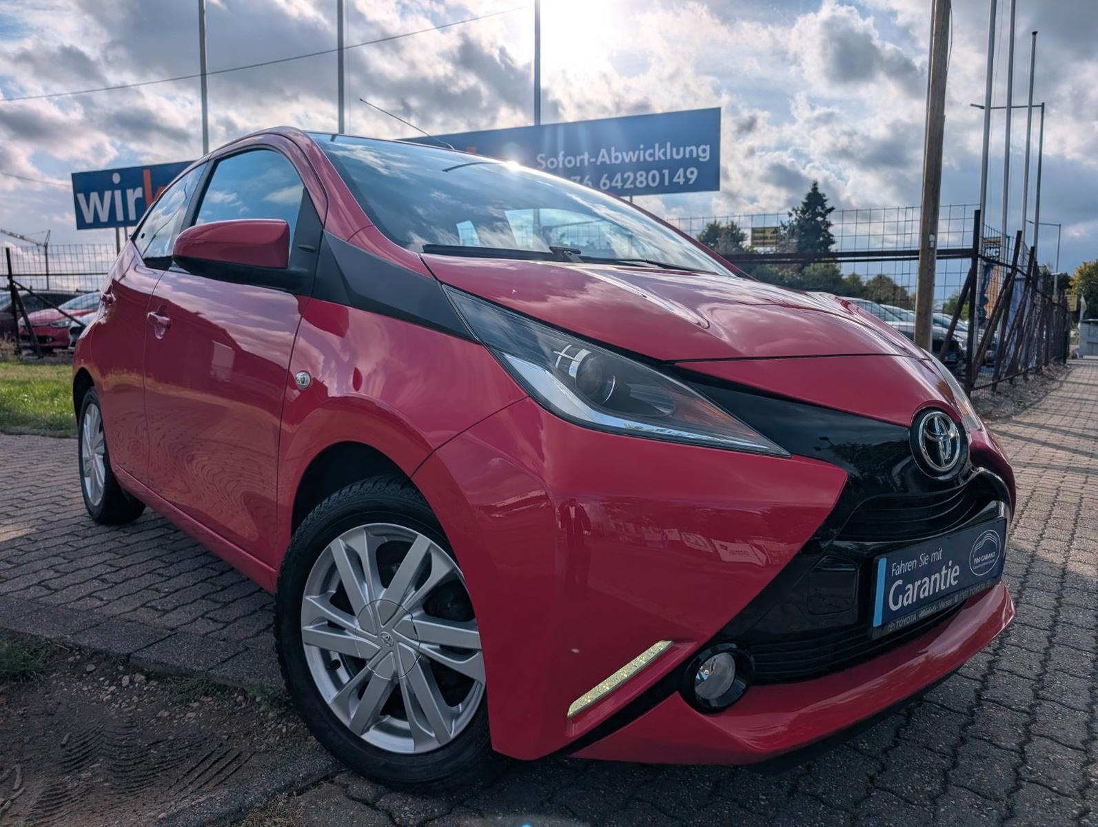 Toyota Aygo AYGO x-play Edition-S*KLIMA*KAMERA*TEMPOMAT