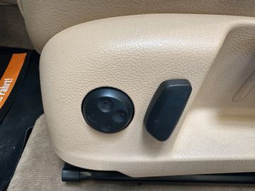 MYAUTOCENTER – Gebraucht- und Jahreswagen mit Werkstattservice in Pfaffenhofen Volkswagen Passat Variant V6 FSI *4Motion*Navi*Xenon*TÜV*