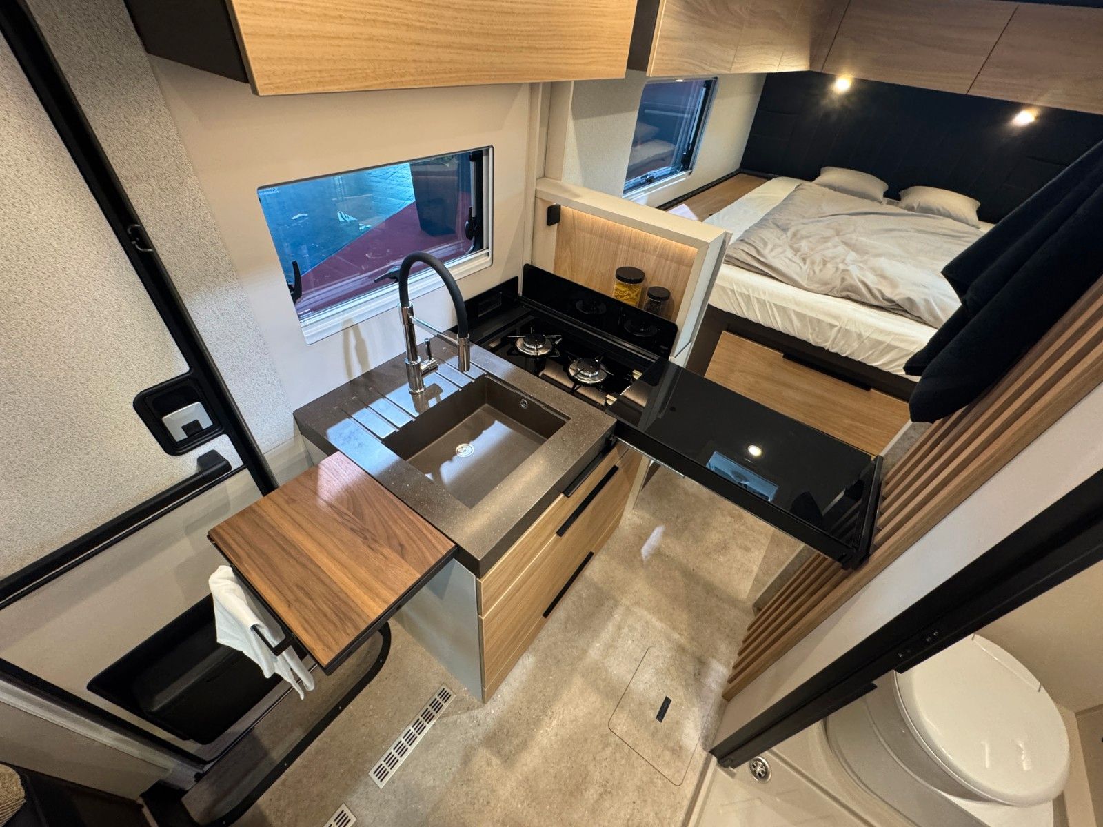 Fahrzeugabbildung Bürstner Signature SFT 7.5 NEUHEIT MODELL 2026!