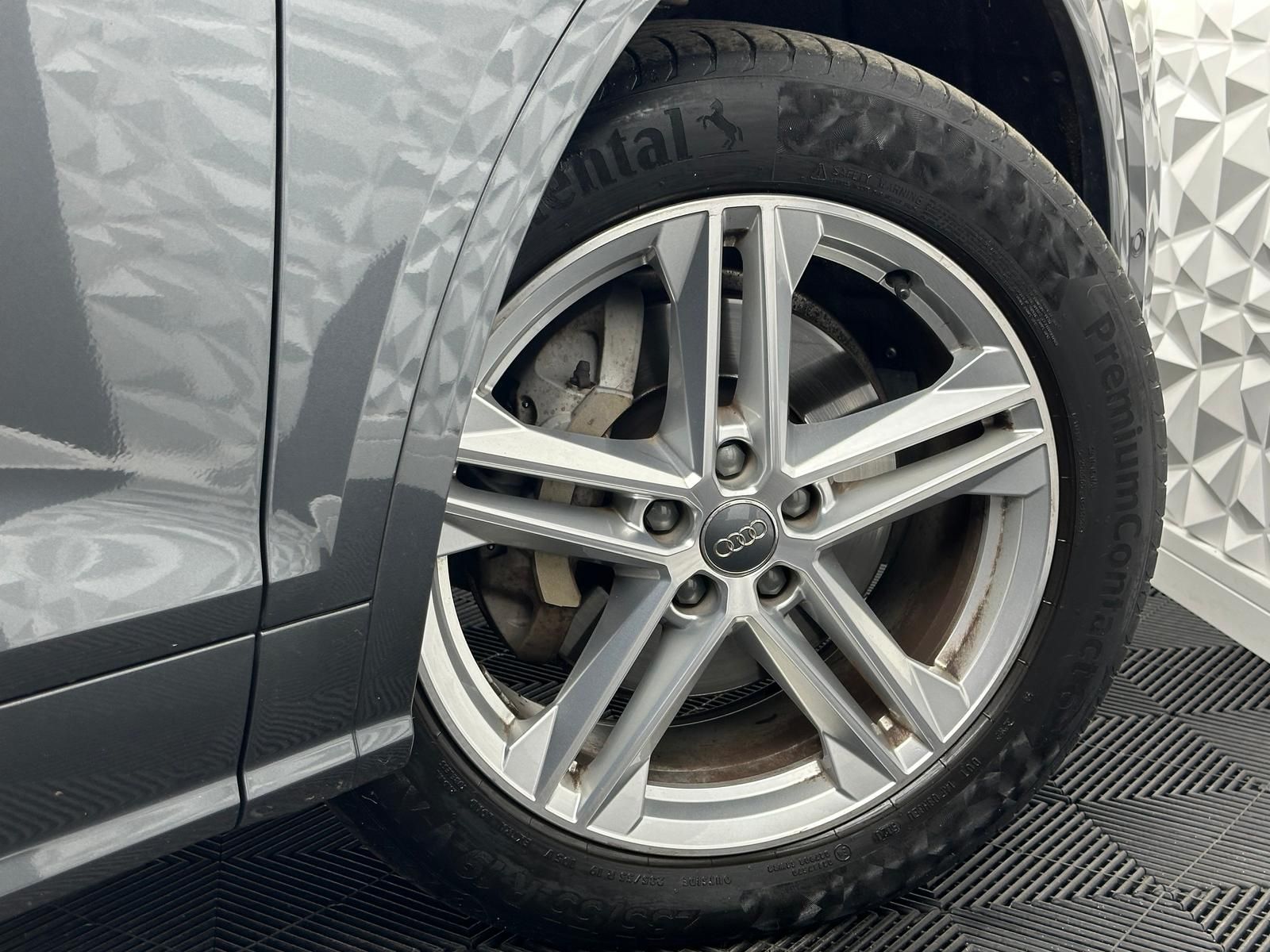 Fahrzeugabbildung Audi Q5 40TDI QUATTRO/SPORT/S-LINE/PANO/PDC/LED/AHK