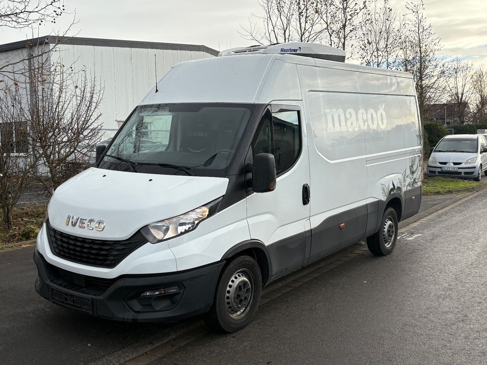 Fahrzeugabbildung Iveco Daily Kasten HKa 35 S ... V Radstand 3520 L/3-SI