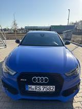 Audi RS6 4.0 TFSI tip. quattro performance Avant - - blaue Audi RS6