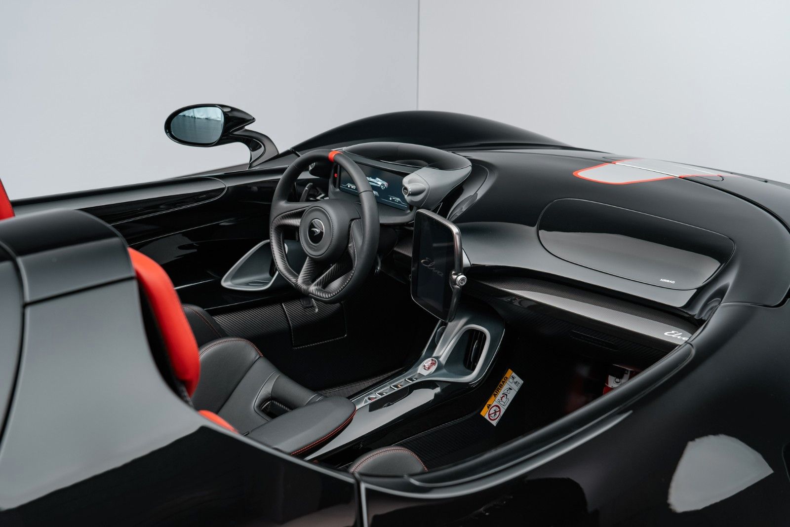 Fahrzeugabbildung McLaren Elva / MSO BESPOKE / FULL PPF /1. HD
