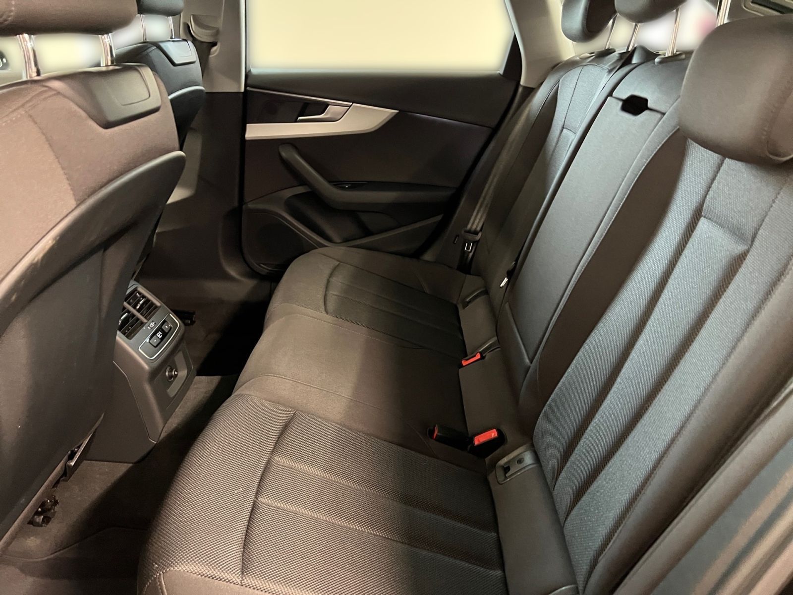 Audi A4 - Bild 13