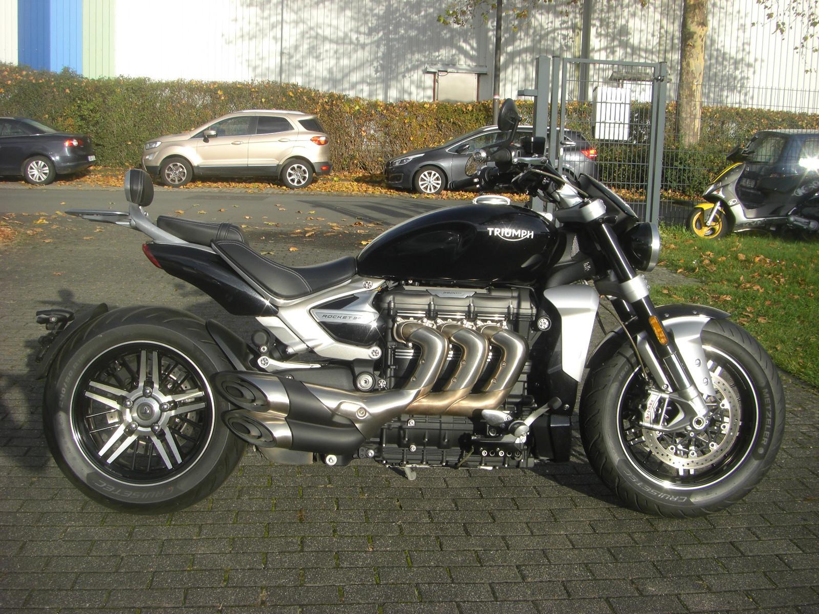 Triumph ROCKET 3 GT ABS TEMPOMAT 1. HAND