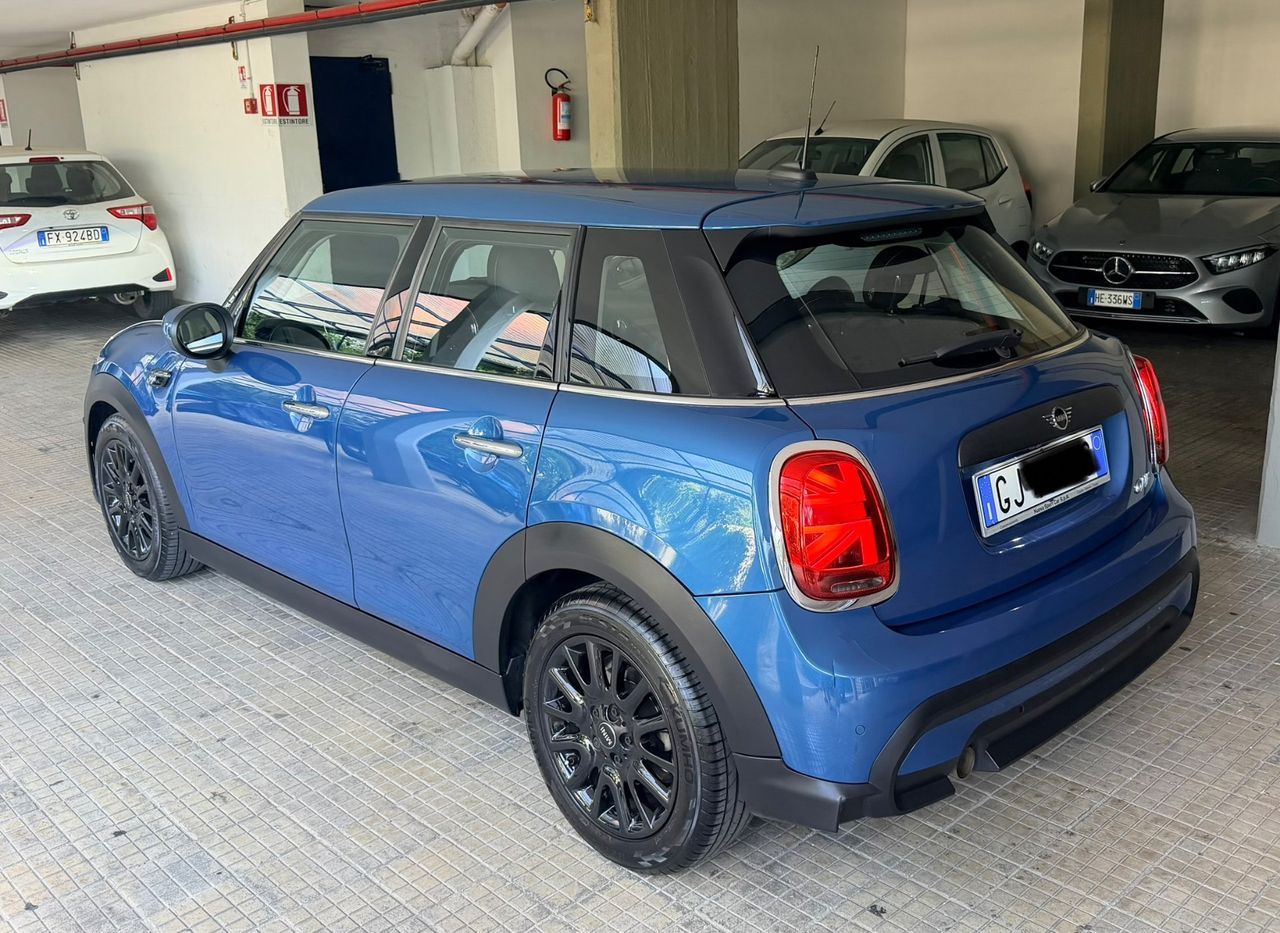 MINI Mini 1.5 Cooper Camden 5 porte imagem 2