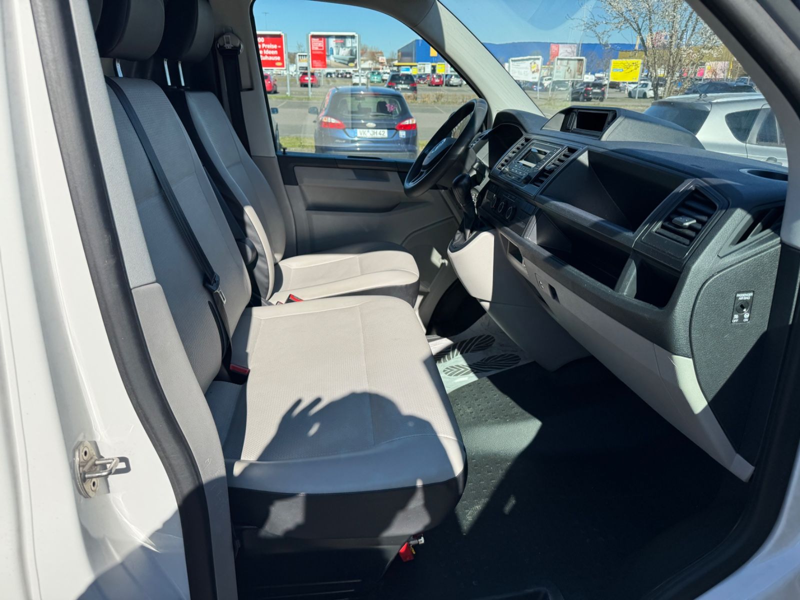 Fahrzeugabbildung Volkswagen T6 Transporter Kasten lang Klima2xSchiebetür