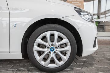 Bild 6 BMW 225 Active Tourer Plug in WR Navi