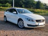 Volvo V60 D3 Scheckheft - gebrauchte Volvo V60 aus dem Jahr 2016