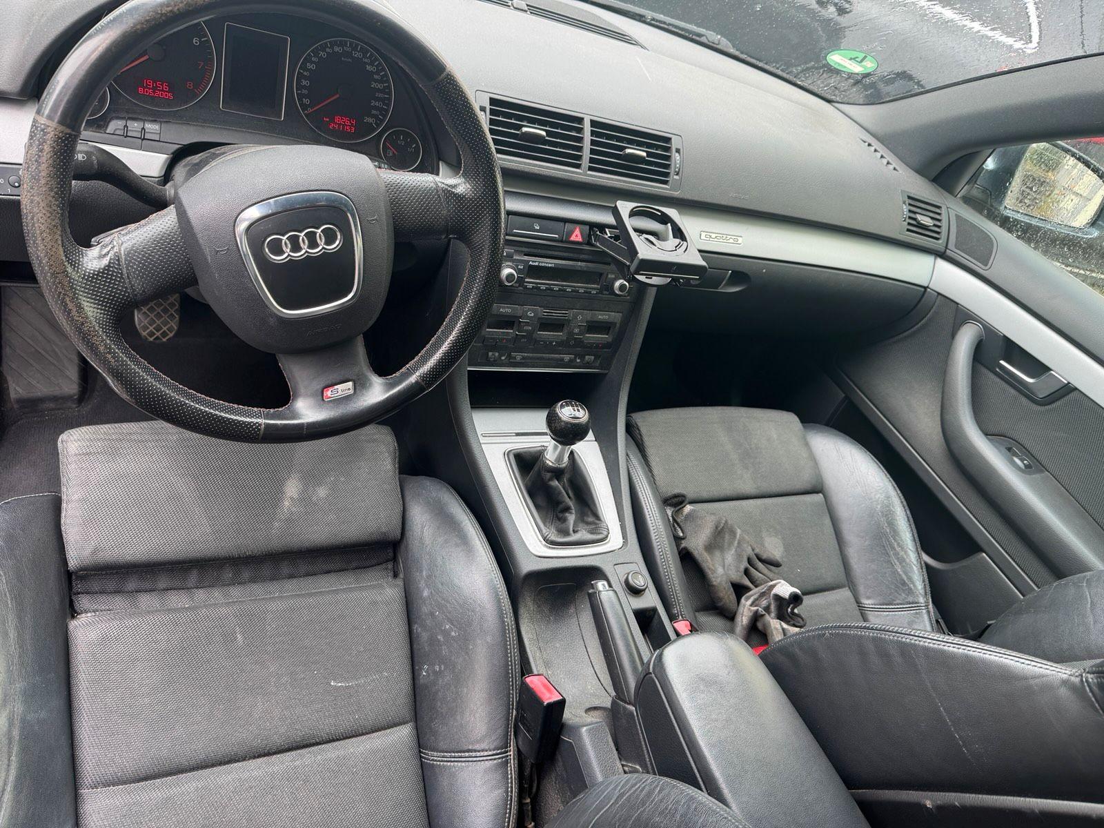 Audi Quattro 2006 — interior