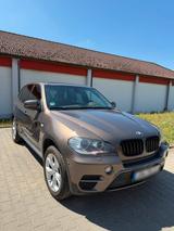 BMW X5 2011 - BMW 520 mit Diesel-Antrieb: Geländewagen, Automatik