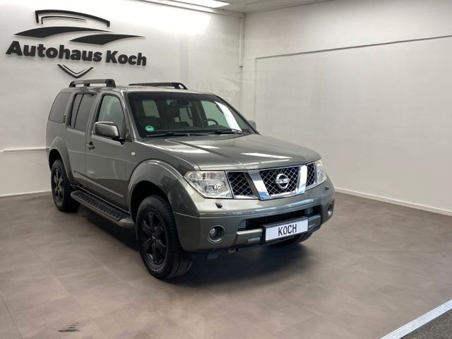 Nissan PATHFINDER 2.5 dCi  7x SITZER! ** TADELLOS **