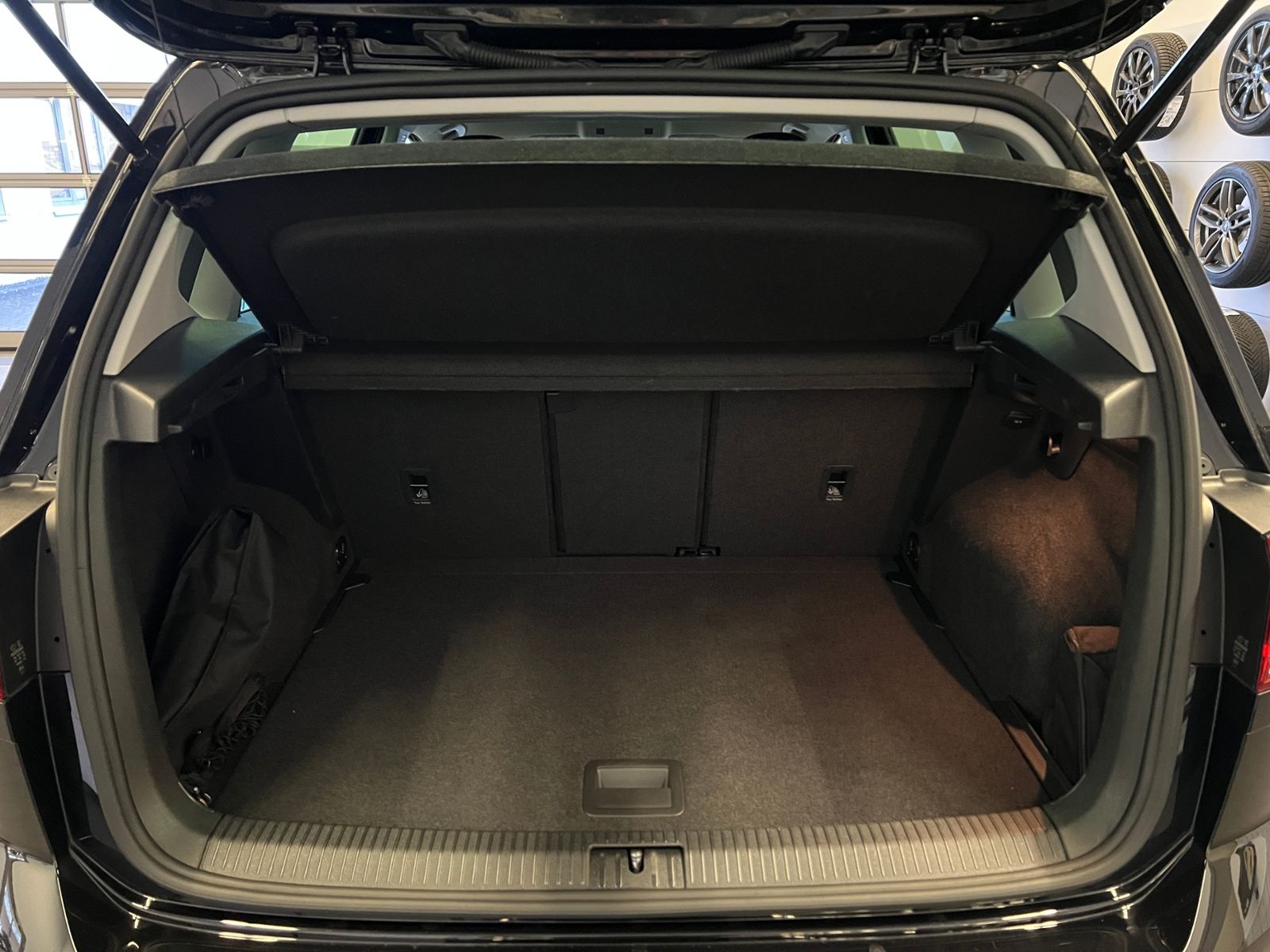 Fahrzeugabbildung Volkswagen Golf Sportsvan JOIN 1.5 TSI *App Connect, Climat
