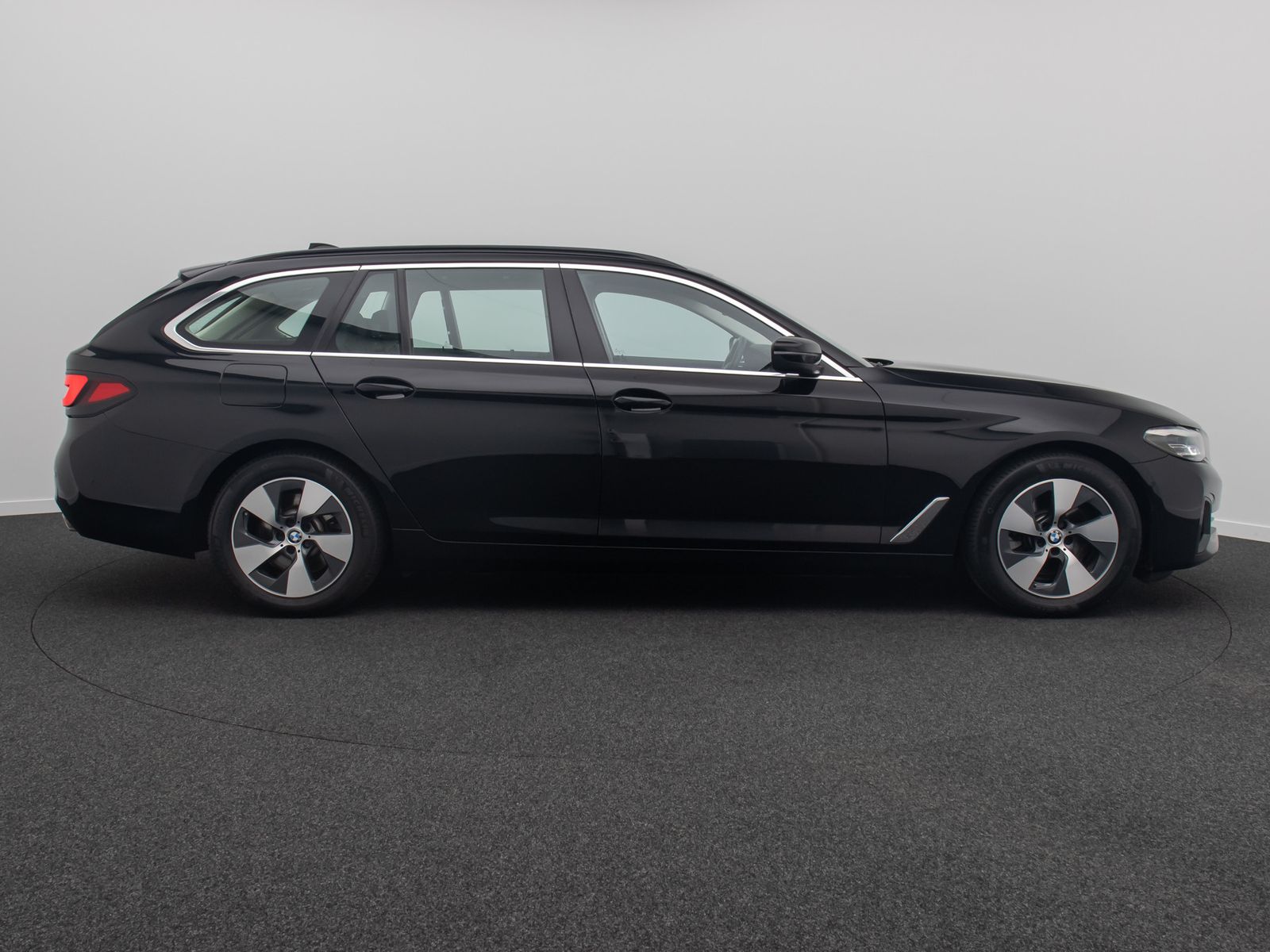 Fahrzeugabbildung BMW 520d Alarm DAB HUD Kamera 4xKlima Leder Komfort