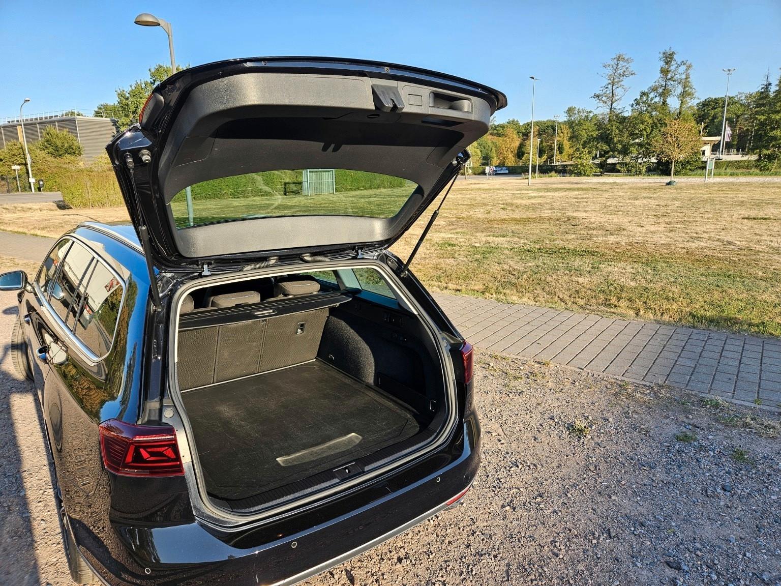 Volkswagen VW Passat Variant GTE | DSG | Navi | LED | ACC