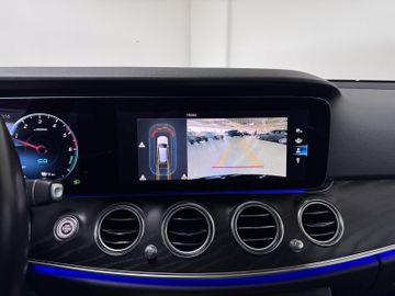 Mercedes E 300 - 11