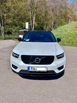 Volvo XC40 B5 AWD R Design Geartronic R Design 8fach - weiße Volvo XC40