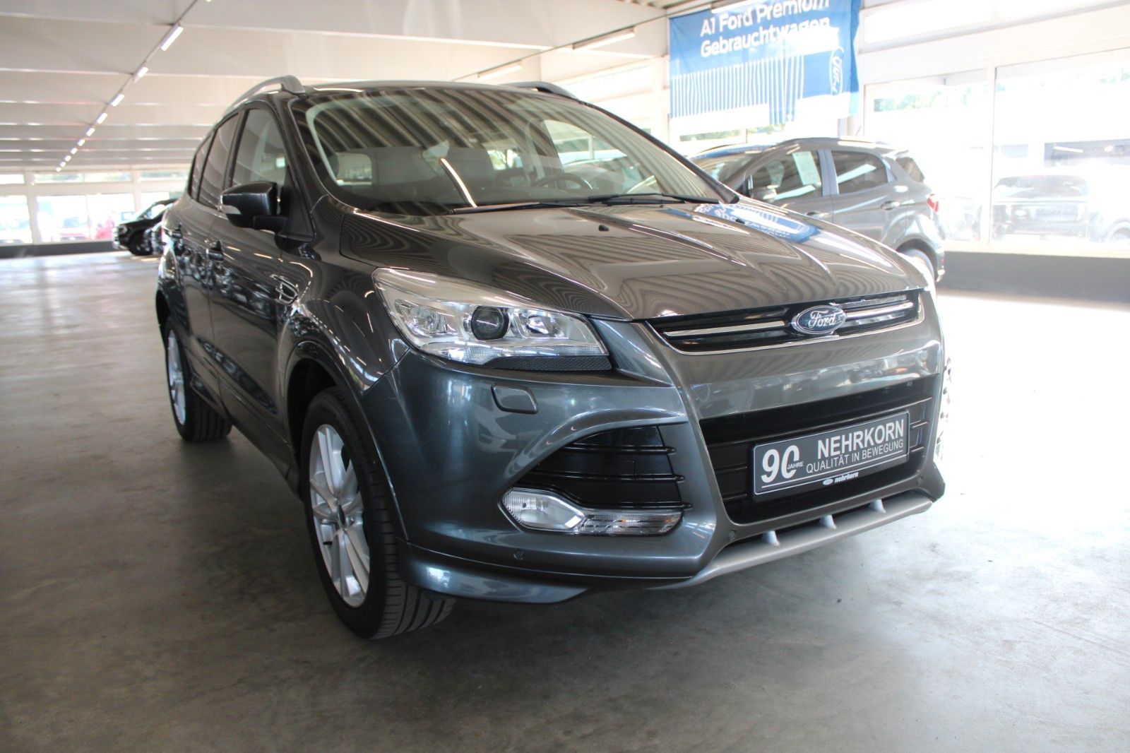 Fahrzeugabbildung Ford Kuga Individual NAVI XENON WinterPaket 1.Hand