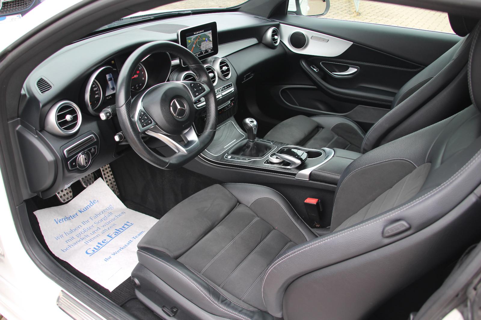 Mercedes-Benz C 180 Coupe AMG-Line*PANO*LED*NAVI*TEMPOMAT*