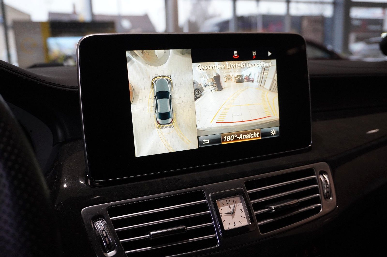 Fahrzeugabbildung Mercedes-Benz CLS 350 COUPE NAVI/AMG/KAMERA/MULTIBEAM/SH/TEMP.