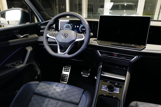 Volkswagen Tiguan 1.5eTSI DSG R-Line BlackStyle HKardon Pan