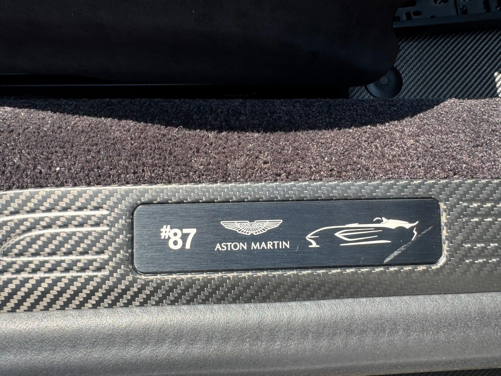 Aston Martin V12 Speedster - Nr. 87 of 88 - excellent cond.