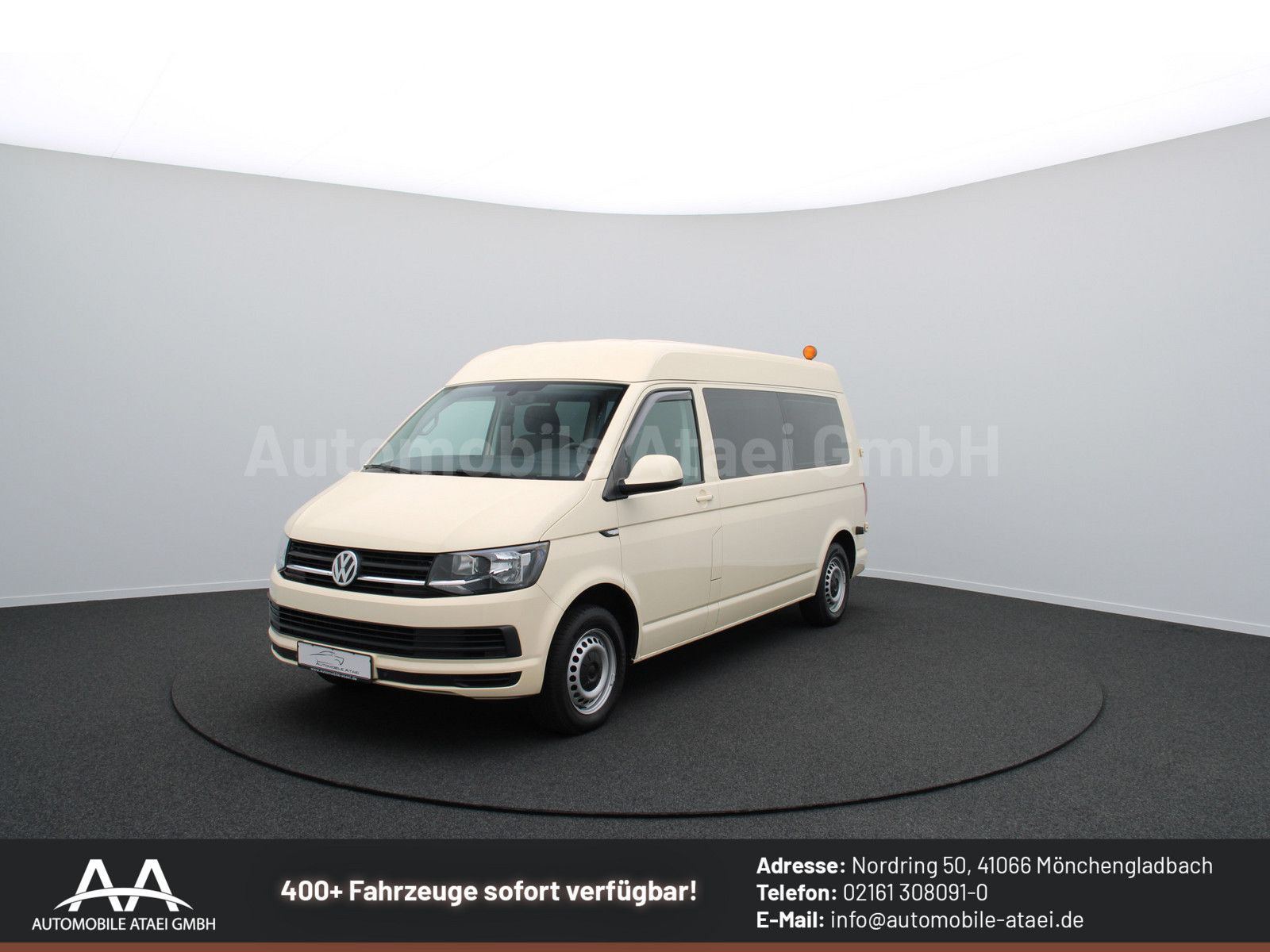Fahrzeugabbildung Volkswagen T6 Kombi KTW *Rollstuhl-Rampe+Tragestuhl*