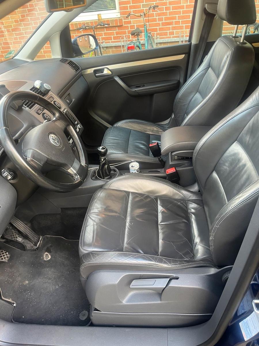 Volkswagen Touran 2007 — photo 12