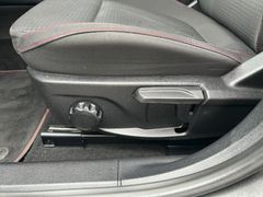 Fahrzeugabbildung Ford Focus Turnier 1.5 ST-Line X *LED*APP*TEMP*SHZ*18