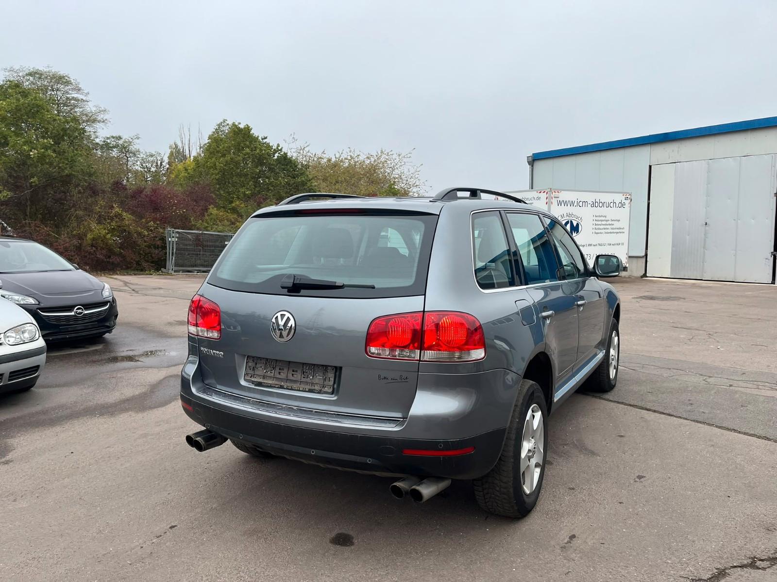 Volkswagen Touareg 2004 — photo 8