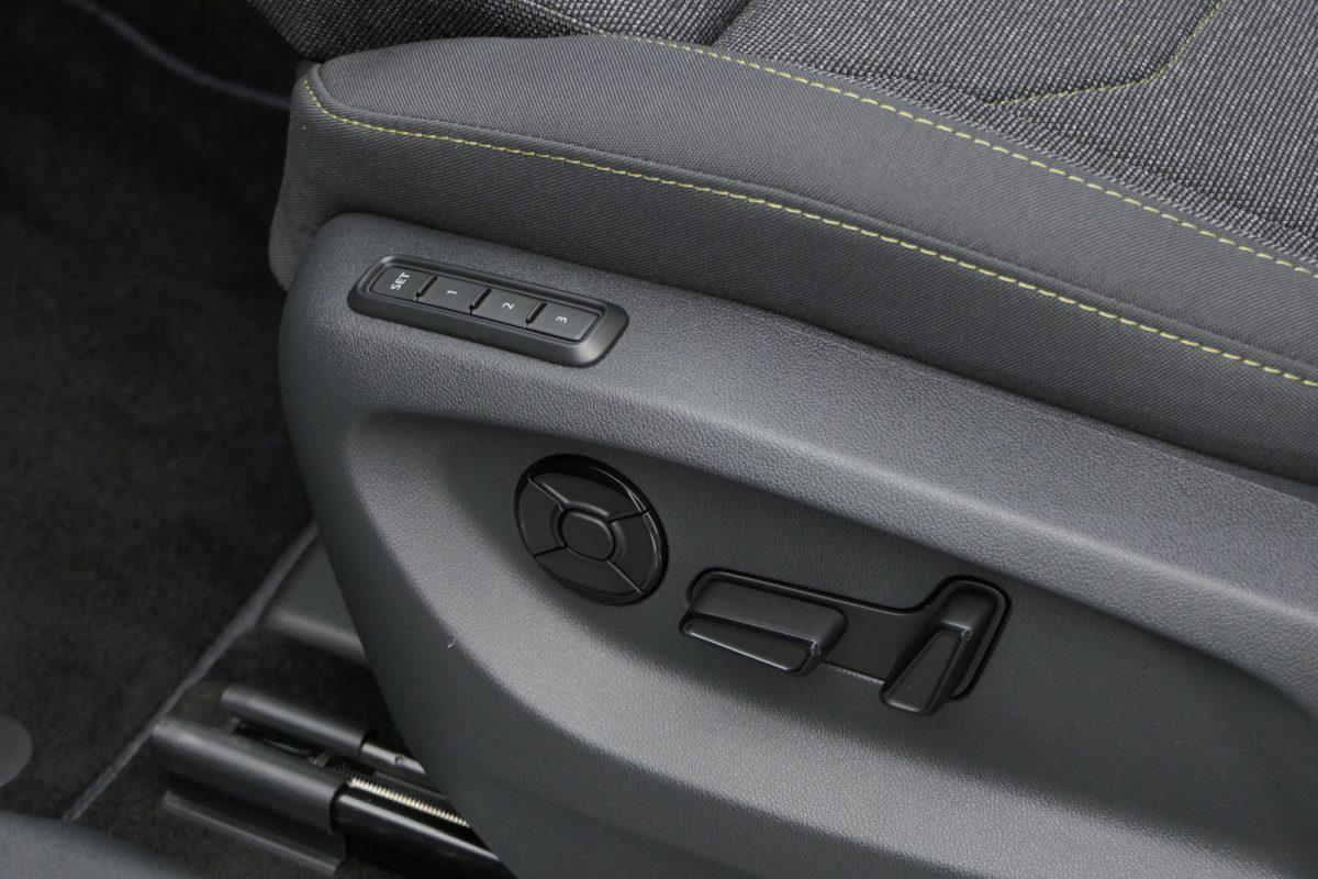Skoda Kodiaq 1.5 TSI DSG+7SITZ+STANDHZ+CAM+MATRIX+NAV+