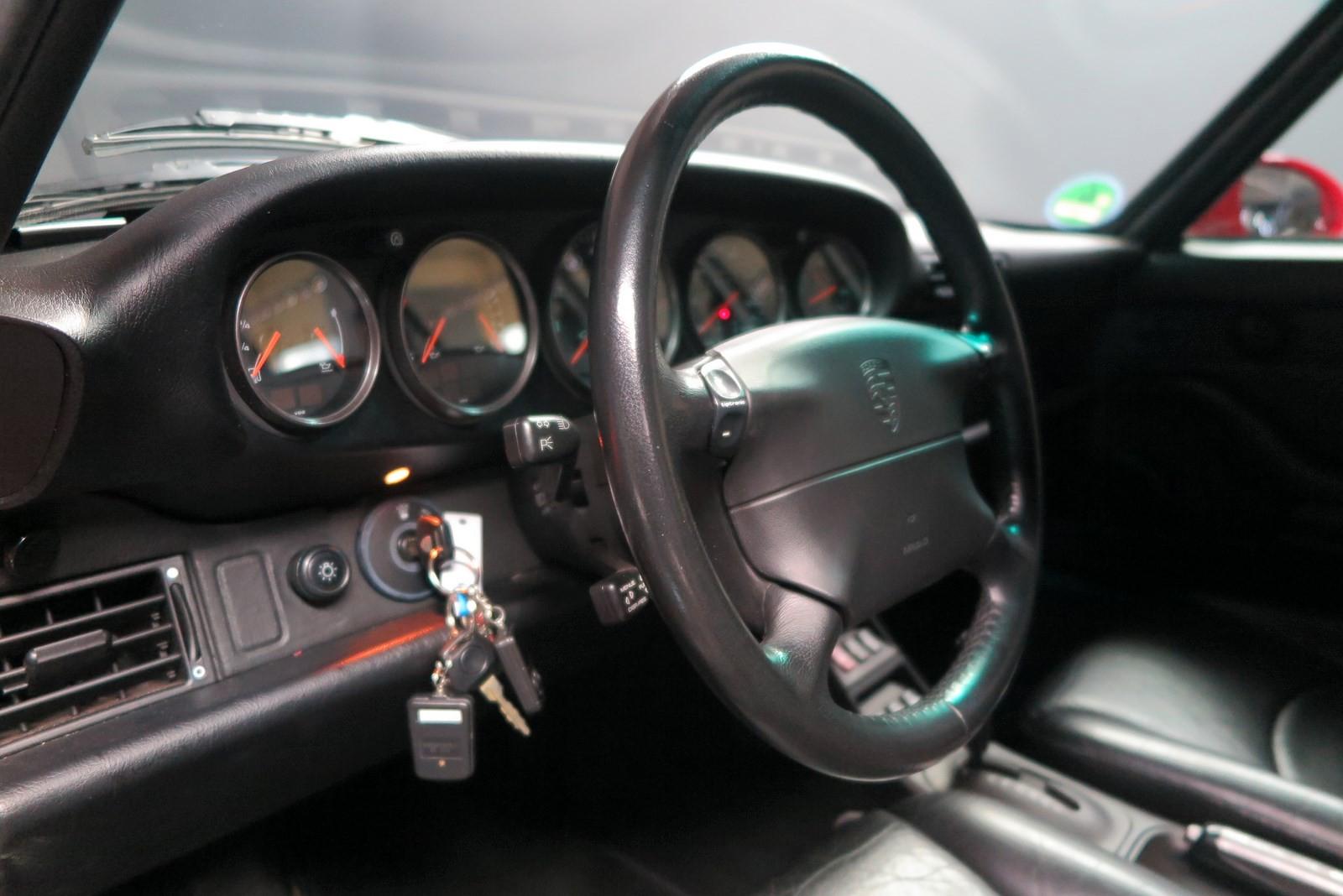 Porsche 993 Carrera 2S Tiptronic| 89tkm| SSD | Xenon |