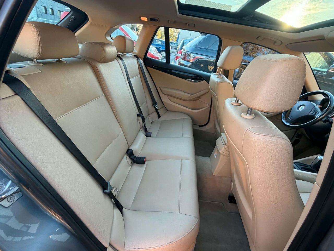 BMW X1 2012 — photo 12