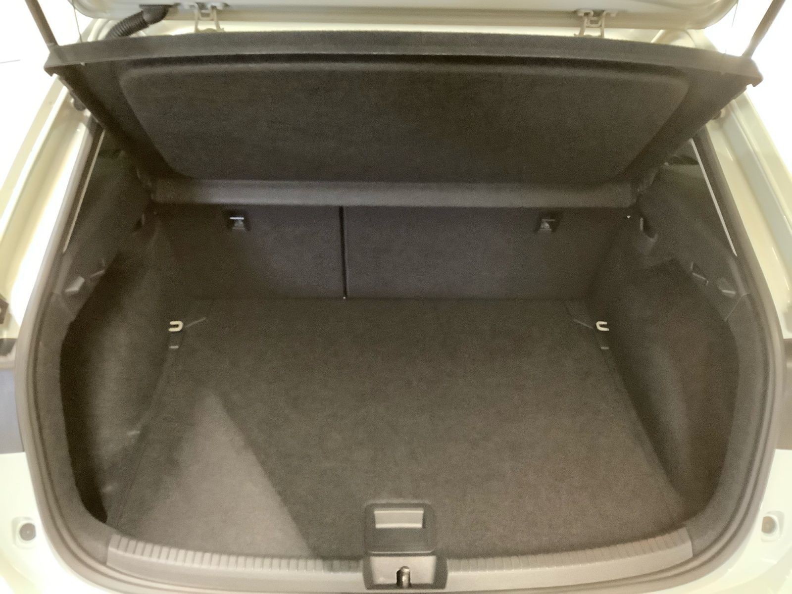 Taigo Life 1,0 TSI 81 kW  LED, Navi, ACC, SHZ