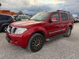 Nissan Pathfinder 3.0 dCi LE 7-Sitze Navi Leder Kamera - Nissan Pathfinder mit Diesel-Antrieb: 3.0