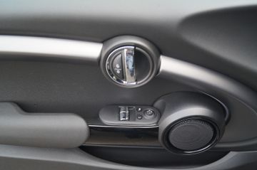MINI Cooper SE Mini Yours Trim NAVI-LEDER-KAMERA-LED-