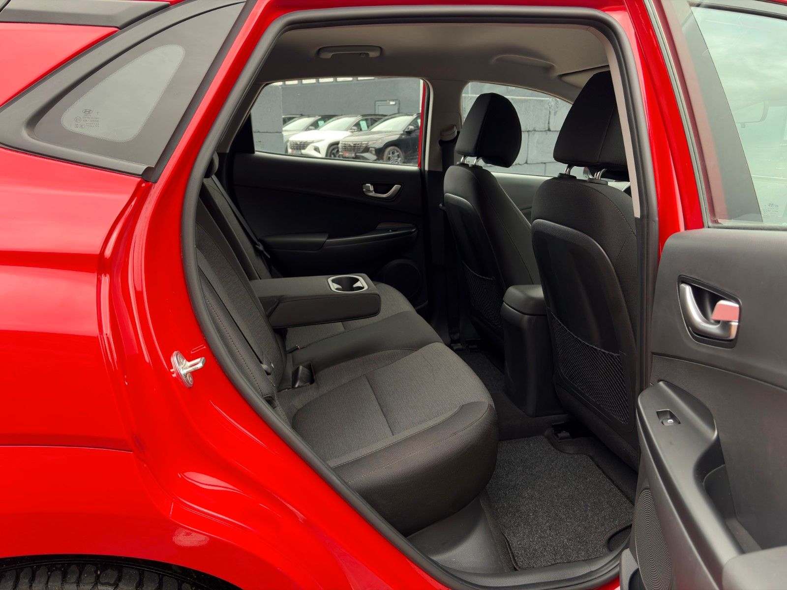 Fahrzeugabbildung Hyundai KONA Select Elektro CarPlay Kamera SHZ LHZ DAB+