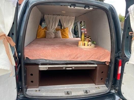 Volkswagen Caddy Maxi  Camper Ausbau Reisefahrzeug