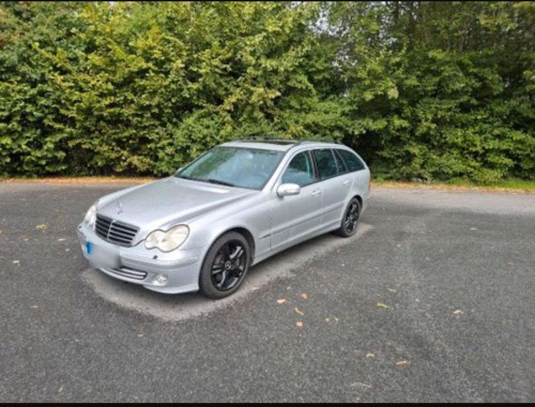 Mercedes-Benz C 230