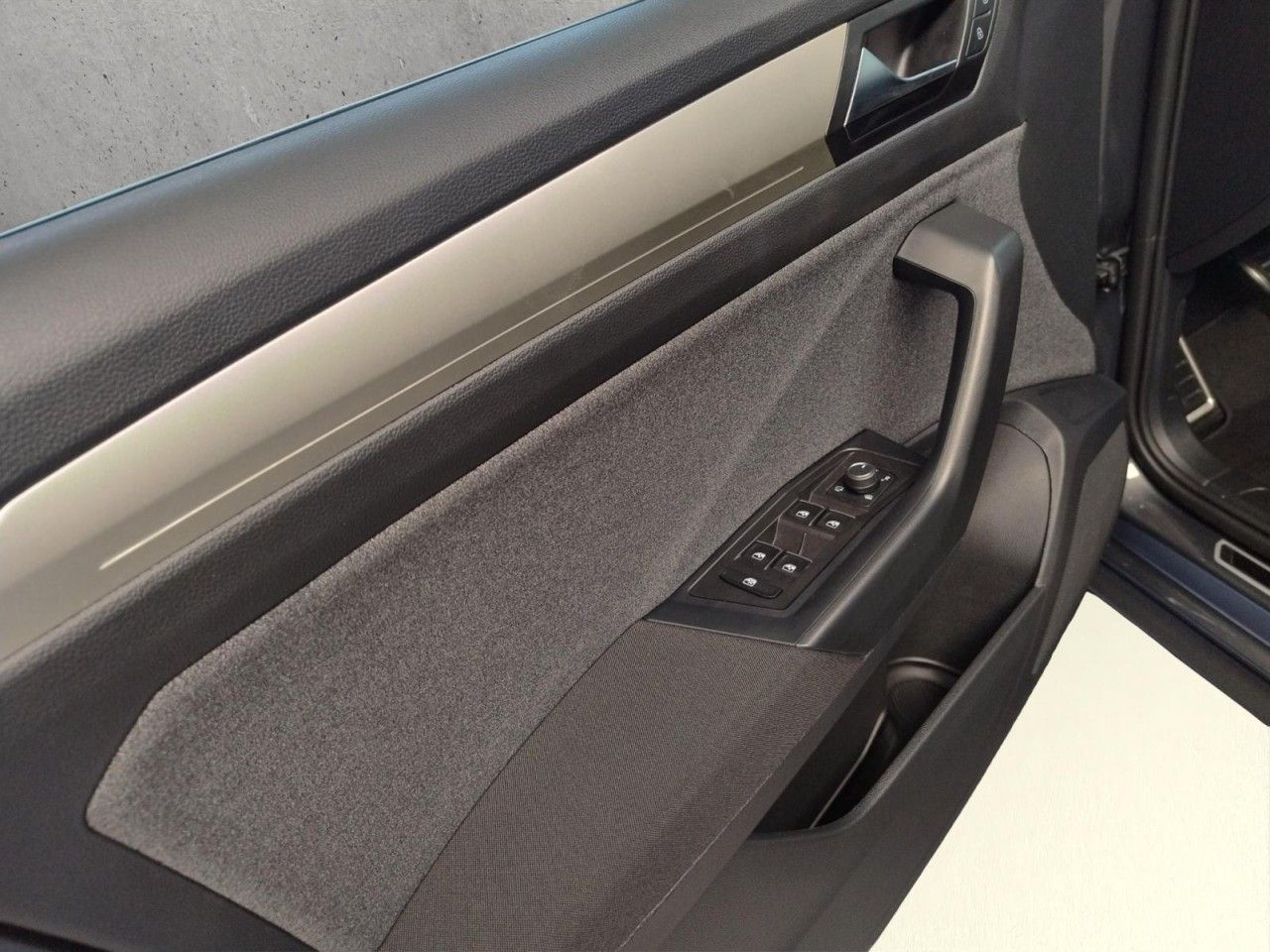 T-Roc MOVE 1.0 TSI Klima Navi Rückfahrkamera