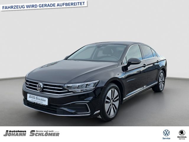 Volkswagen Passat 1.4 TSI GTE NAVI KAMERA AHK ACC LED SHZ