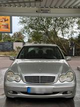 Mercedes-Benz Mercedes C220 W203 Automatik Diesel, TÜV 0... - Mercedes-Benz C 220 in Magdeburg